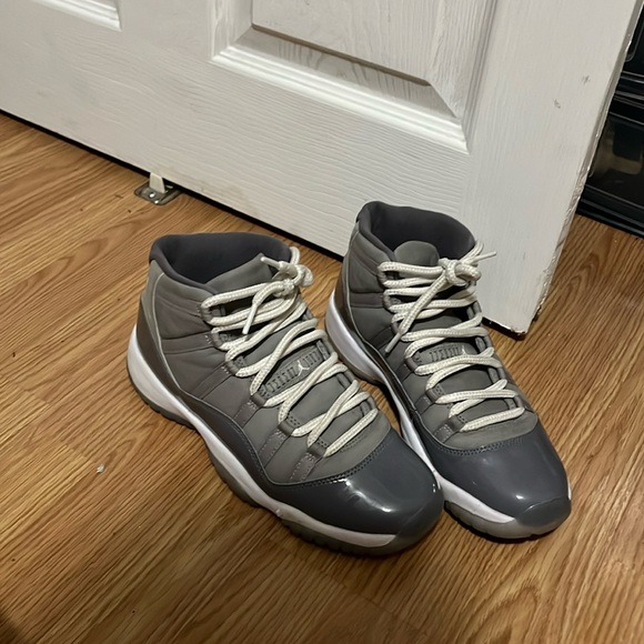 COPY - Worn a few times , clean laces , everything nice - Picture 4 of 5